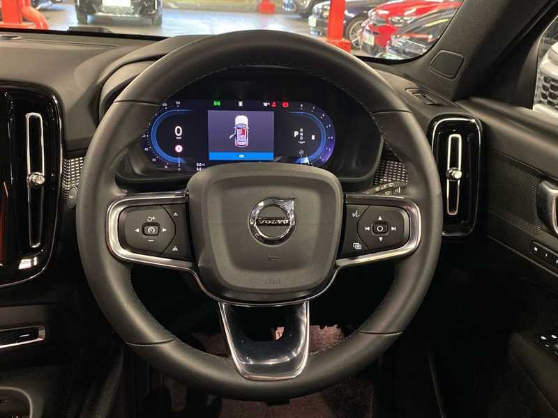 Volvo XC40 2.0 B3p Plus Dark LG74NYY Blue #6