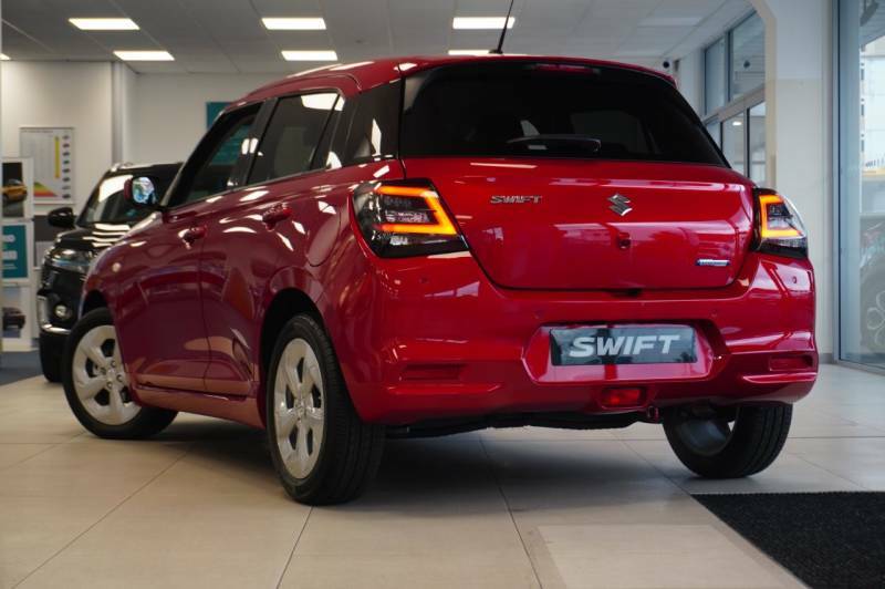 Suzuki Swift 1.2 Hybrid Motion - 2025 New Car Red #3