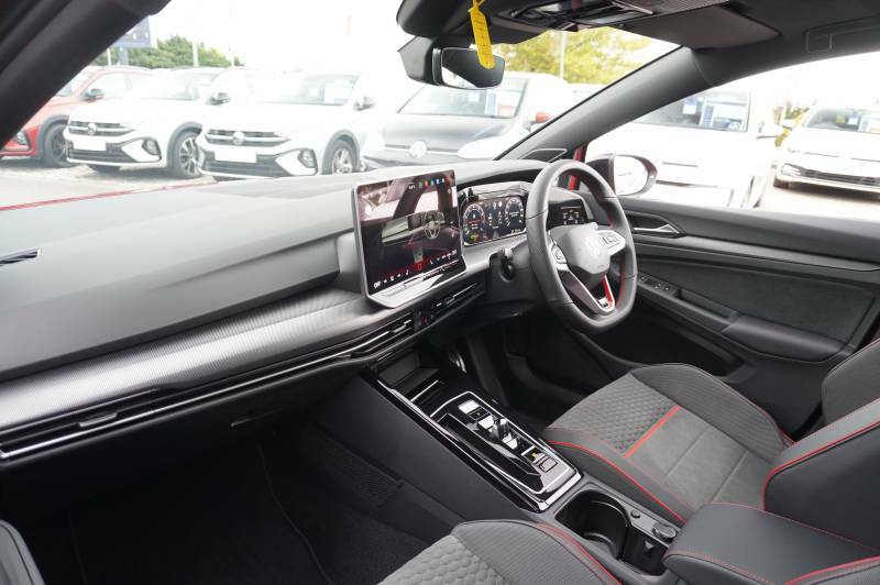 Volkswagen Golf Tsi 300 Dsg Gti Clubsport - 2025 75 HJ75TWM Red #2