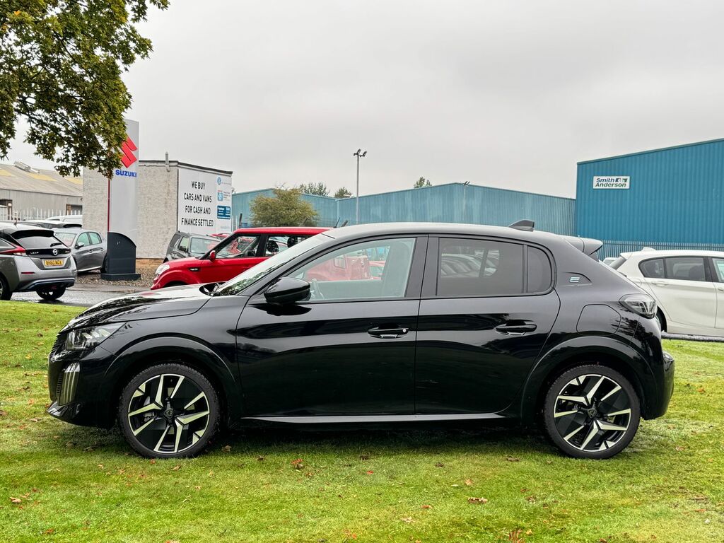 Peugeot e-208 51Kwh Gt Hatchback 7.4Kw Charge SA25XDZ Black #4