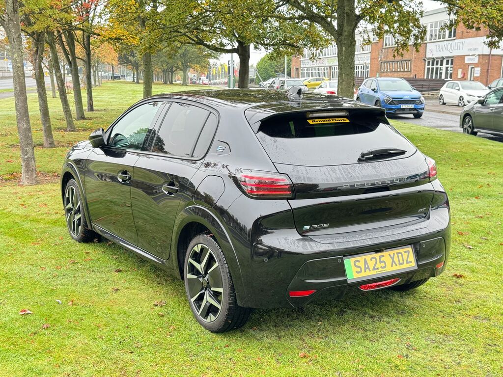 Peugeot e-208 51Kwh Gt Hatchback 7.4Kw Charge SA25XDZ Black #5