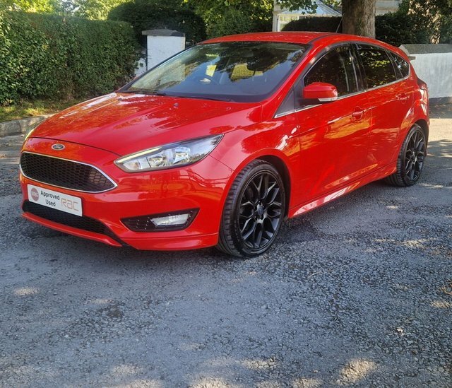 Ford Focus 1.5 Zetec S Tdci 118 Bhp Red