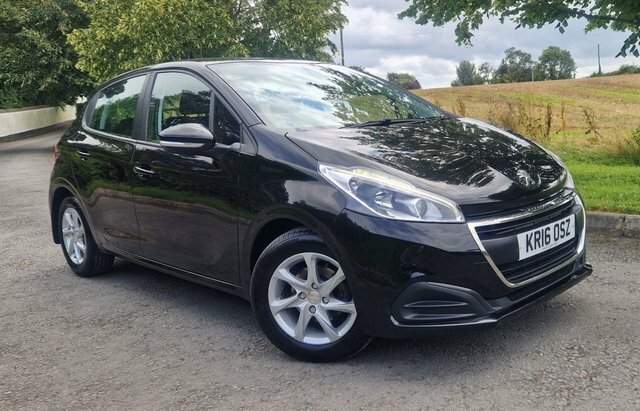 Peugeot 208 1.2 Puretech Active Hatchback Eu Black