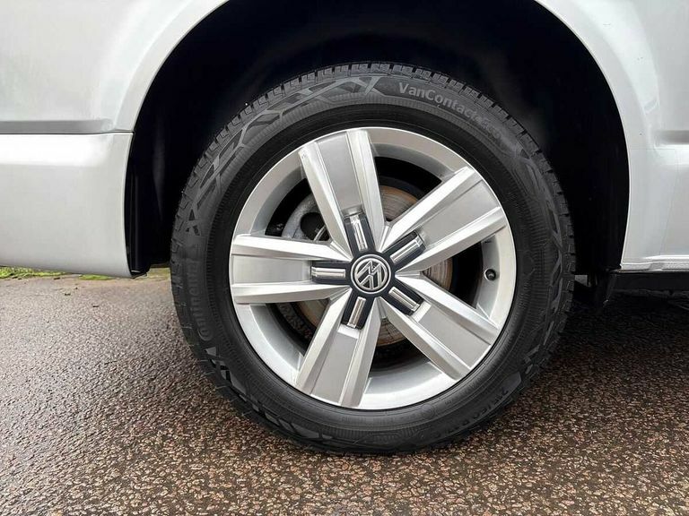 Volkswagen Transporter Shuttle 2.0 Tdi 150Ps Se Minibus Dsg KM23ONG Silver #5