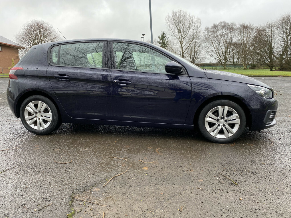 Peugeot 308 Active Blue Hdi Ss BC18BZN #3