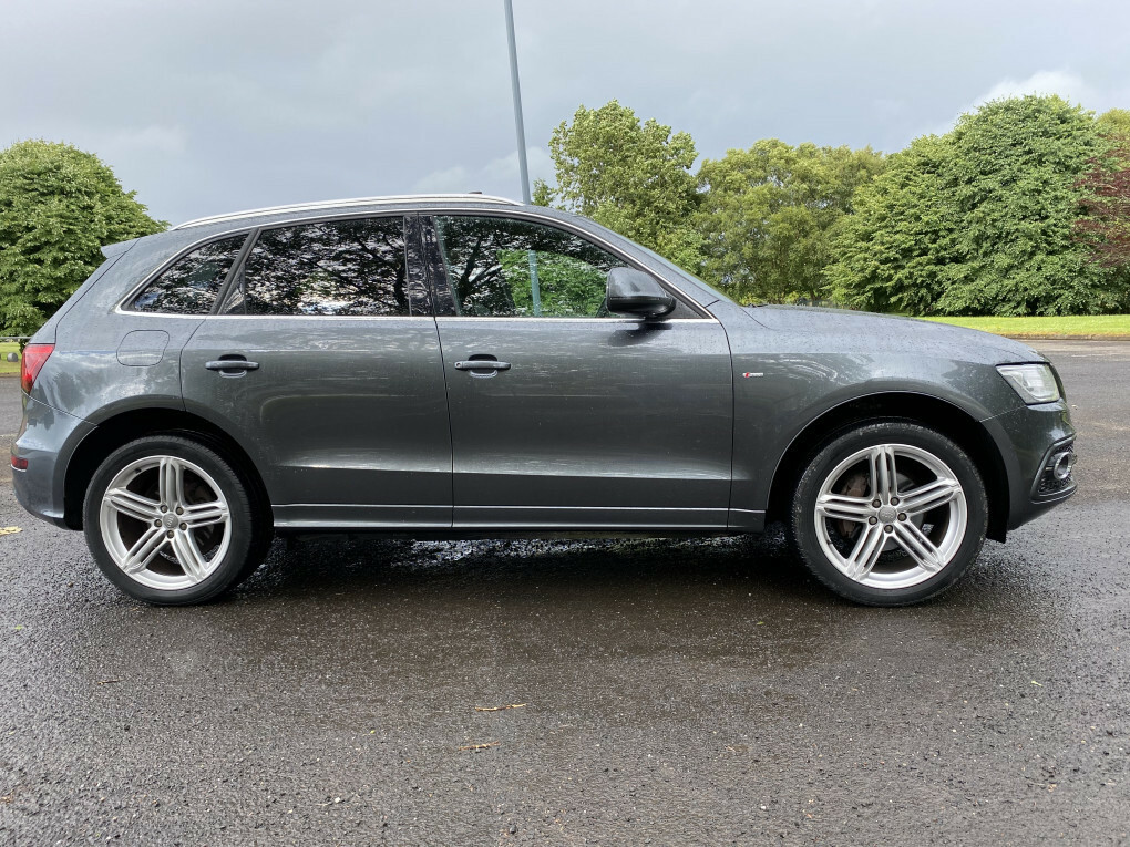 Audi Q5 Quattro S Line Plus 2.0Td #3