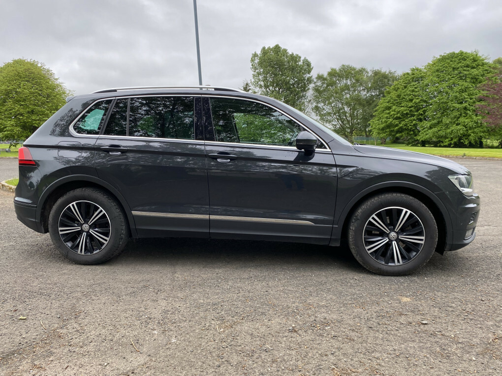 Volkswagen Tiguan Se Navigation 2.0Tdi FM17ZXL #3