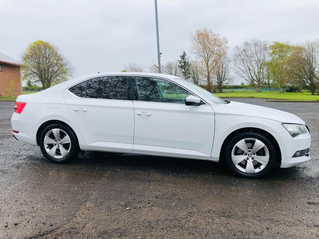 Skoda Superb 2.0 Tdi Cr Se VN65NHG #3
