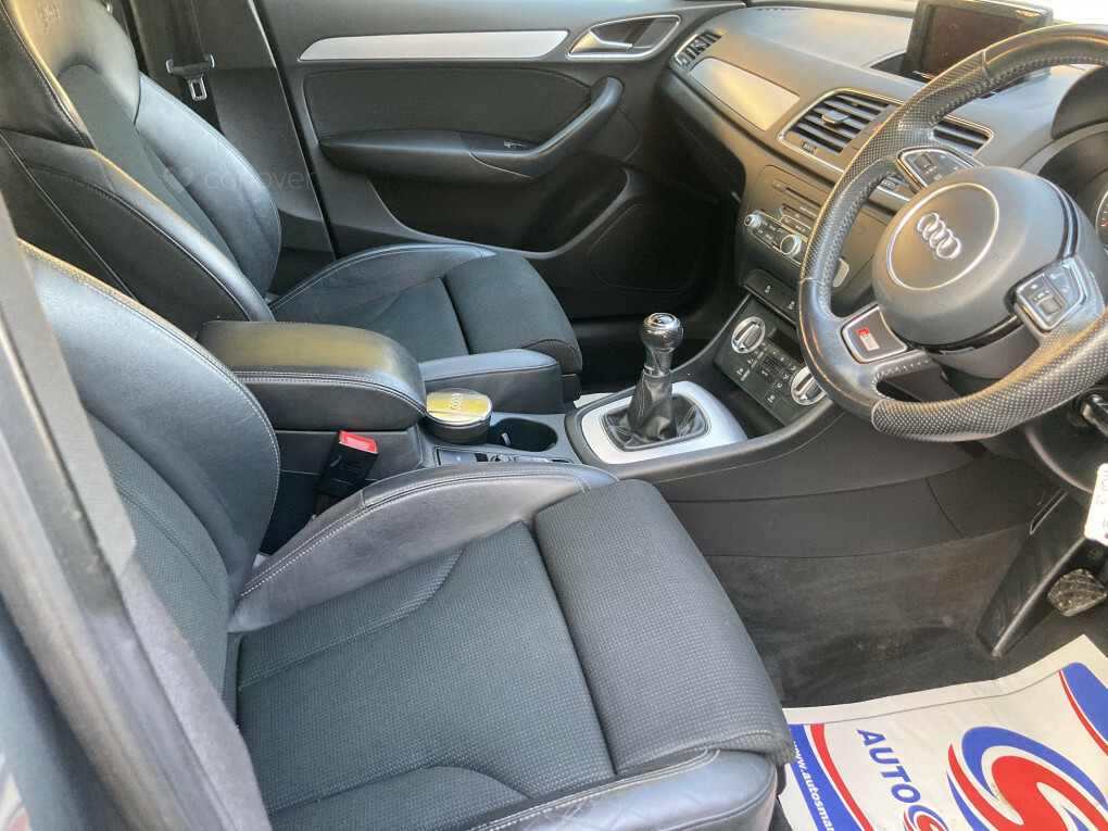 Audi Q3 S Line Tdi NJ63GRF #6
