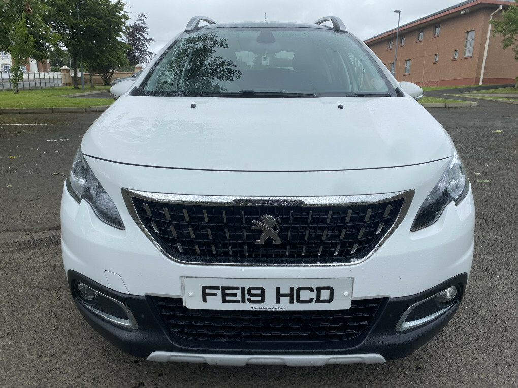 Peugeot 2008 Allure Premium Blue Hdi FE19HCD #5