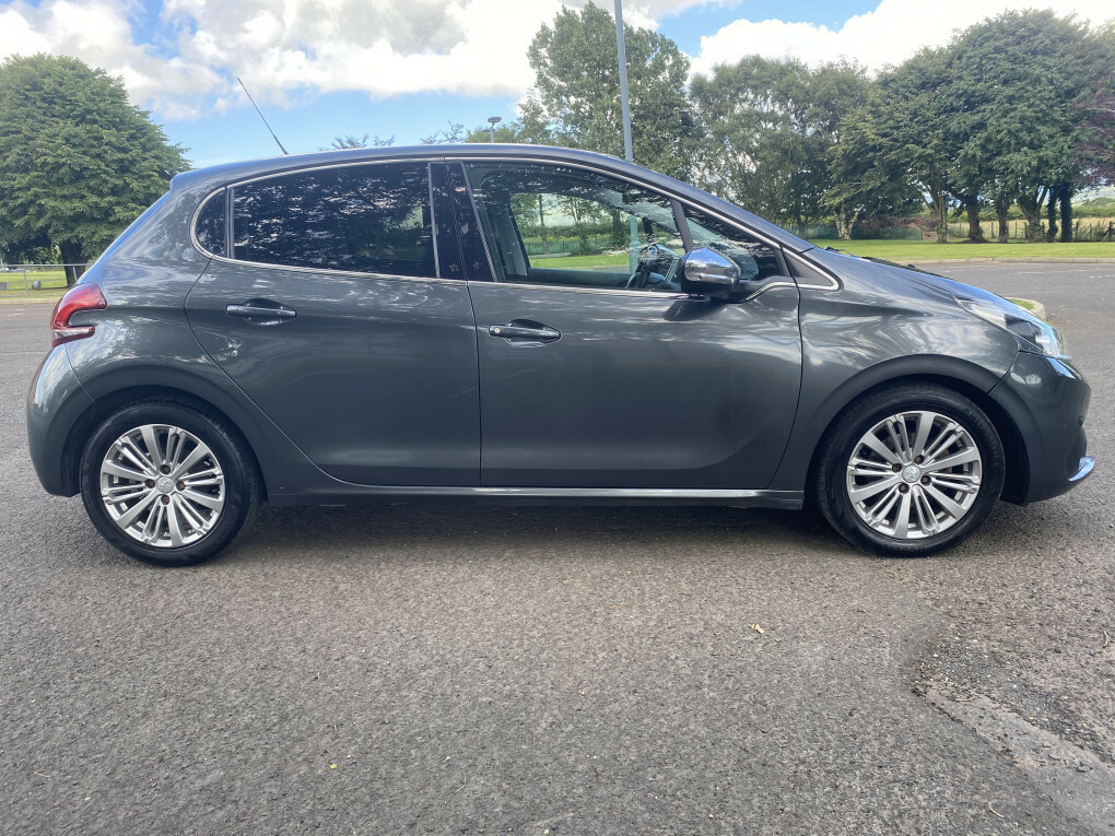 Peugeot 208 Allure Hdi Blue Ss IXZ3102 Grey #3