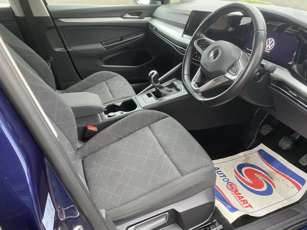 Volkswagen Golf Life Tdi GL70WJM #6
