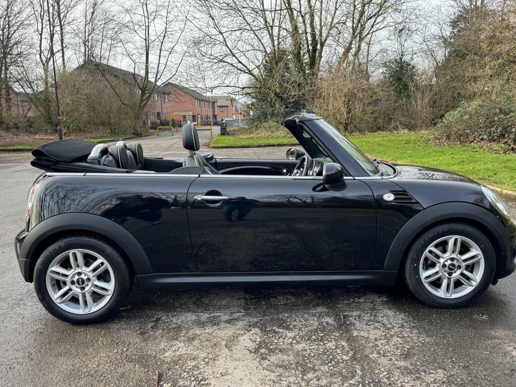 Mini Convertible 2.0 Cooper D Euro 5 Black #2