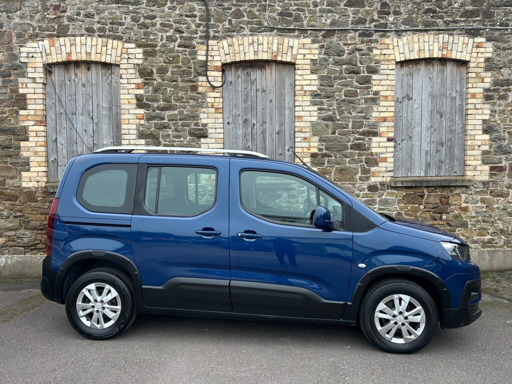 Peugeot Rifter 1.5 Bluehdi 100 Allure YS68VJY Blue #2