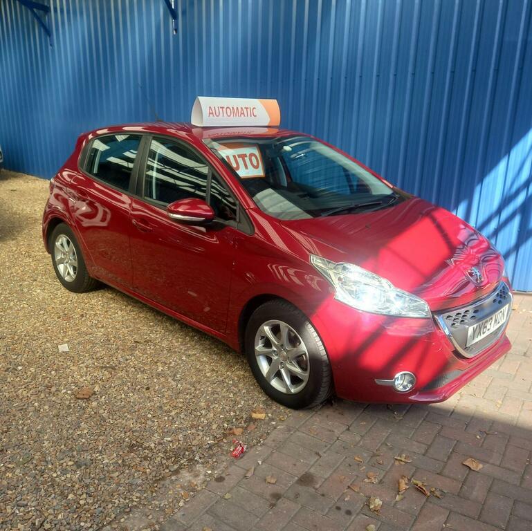 Peugeot 208 Hatchback 1.4 E-hdi Active Egc Euro 5 Ss 2 Red