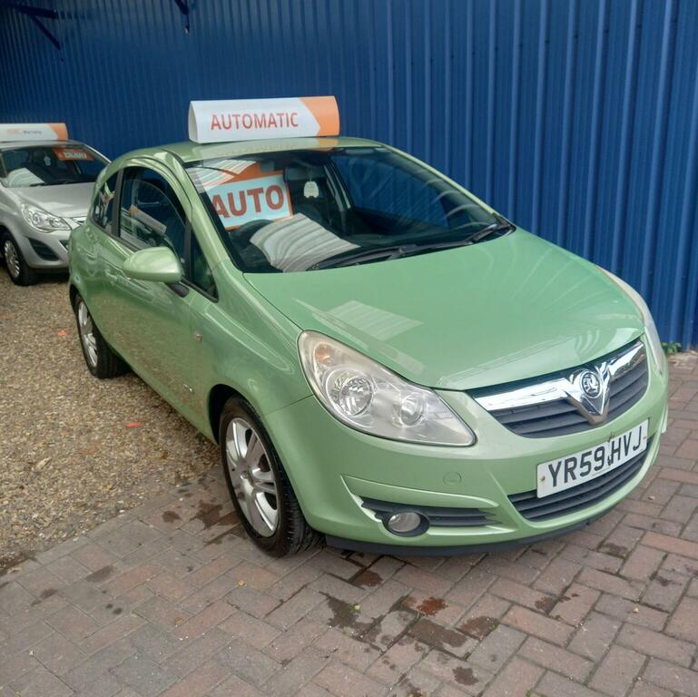 Vauxhall Corsa Hatchback 1.4I 16V Design Ac 200959 Green