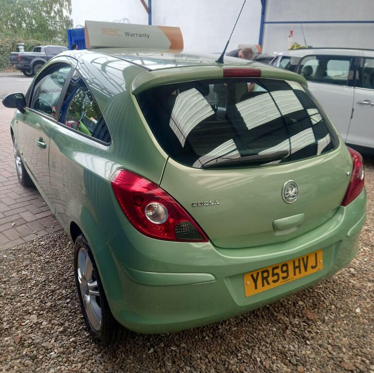 Vauxhall Corsa Hatchback 1.4I 16V Design Ac 200959 YR59HVJ Green #3