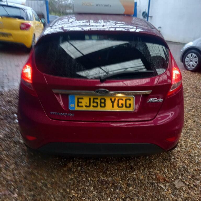 Ford Fiesta Hatchback 1.4 Titanium 200958 EJ58YGG Red #2