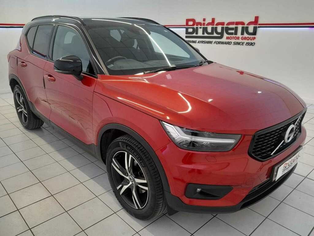 Volvo XC40 1.5 T3 R-design Suv Red #2