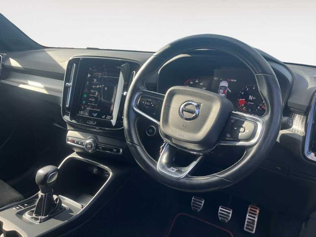 Volvo XC40 1.5 T3 R-design Suv Red #6