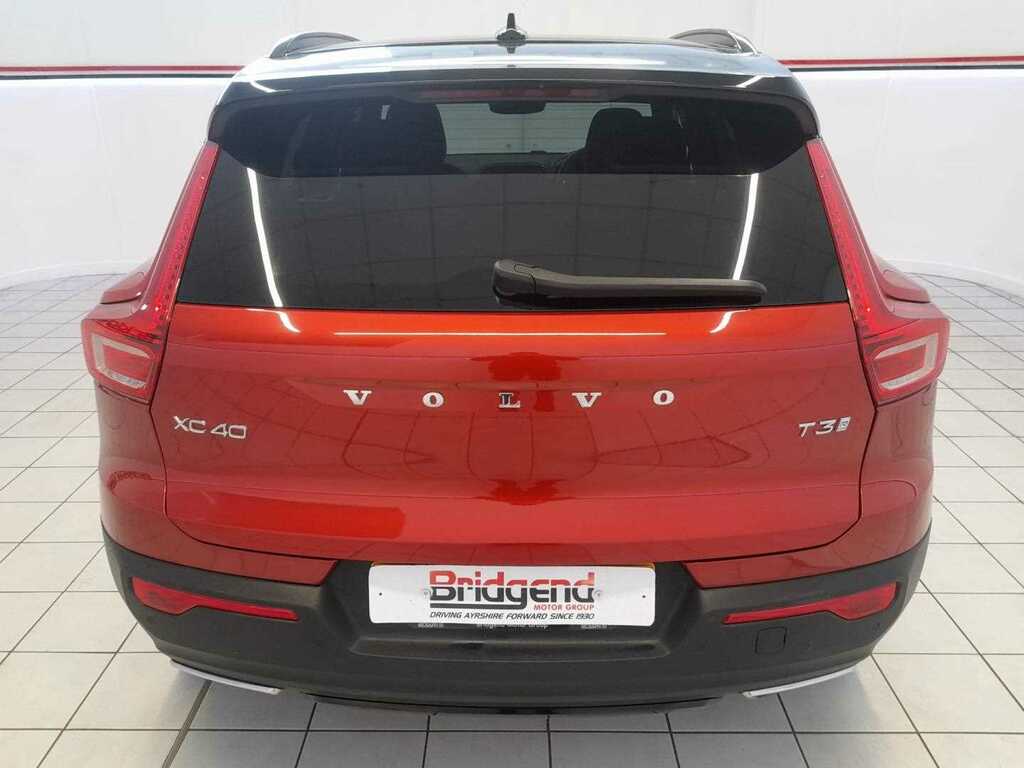 Volvo XC40 1.5 T3 R-design Suv Red #5