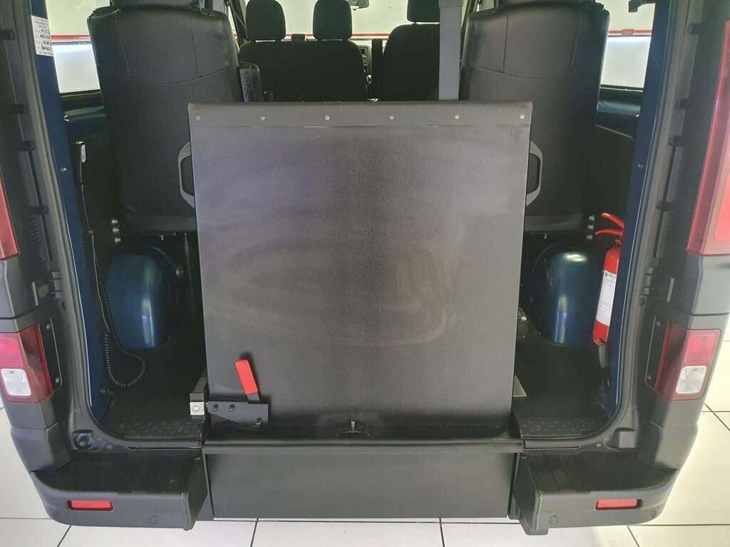 Renault Trafic 2.0 Dci Energy Sl28 Business 7 Seats OU21CLV Blue #6