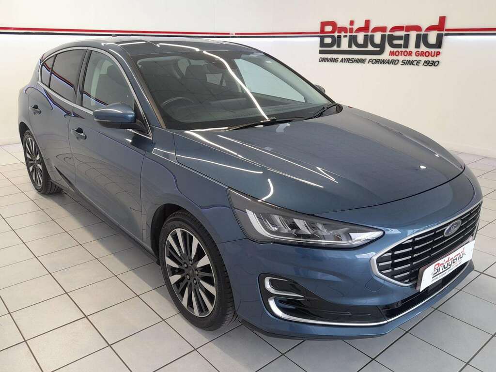 Ford Focus 1.0T Ecoboost Titanium Vignale Hatchback BU72AZZ Blue #2