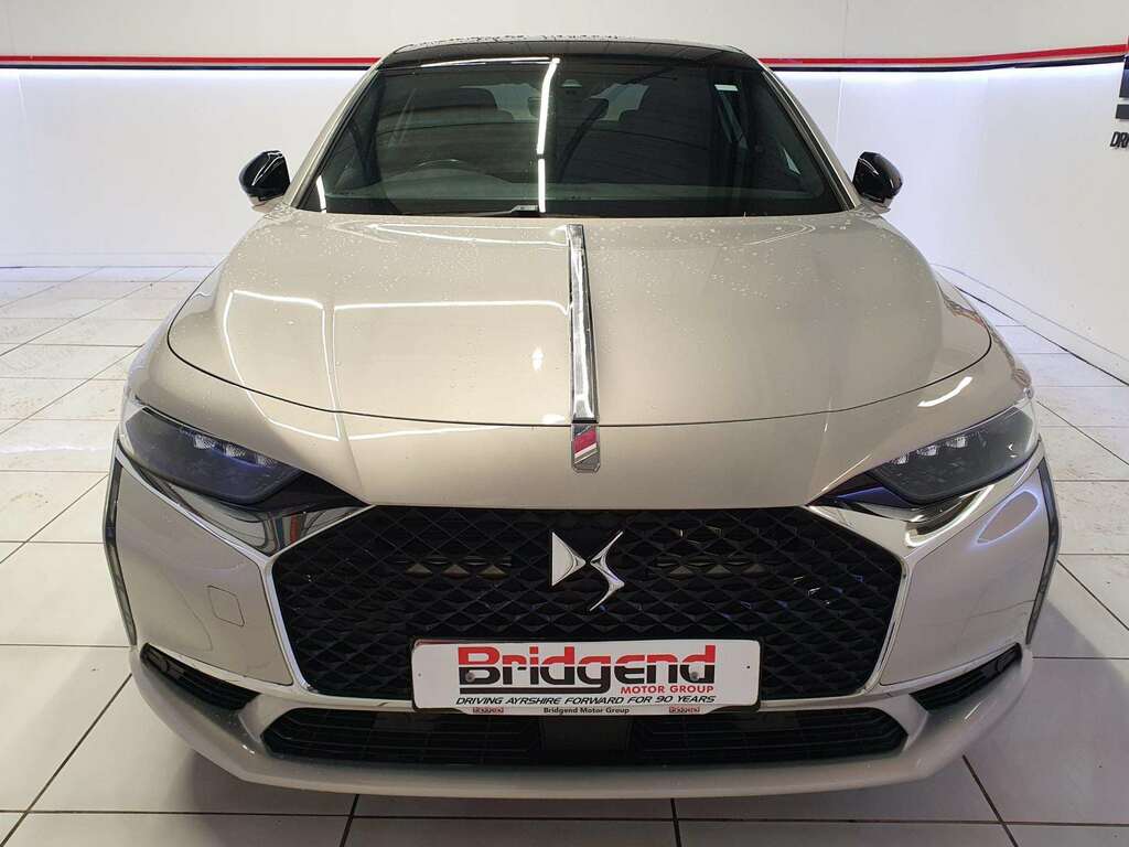 DS DS 9 1.6 Puretech Performance Line Saloon White