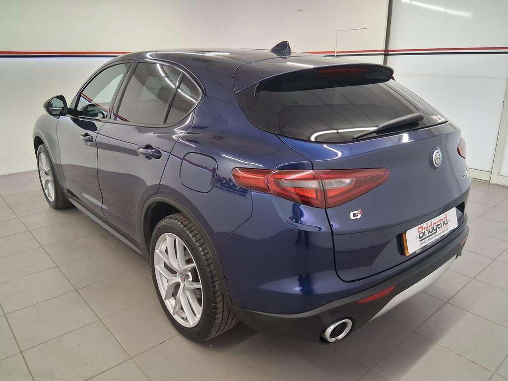 Alfa Romeo Stelvio 2.2 Td Milano Edizione Suv 4Wd Blue #4