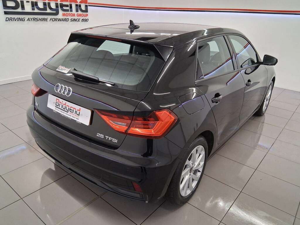 Audi A1 1.0 Tfsi 25 Sport Sportback NX72UEE Black #6