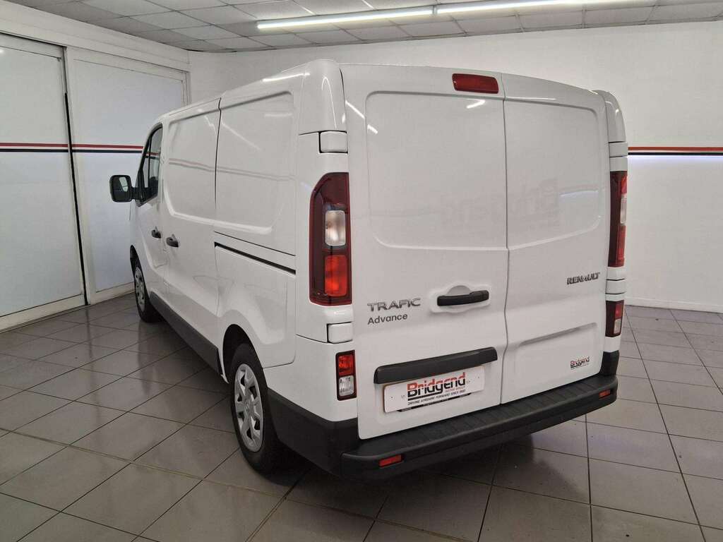 Renault Trafic 2.0 Dci Blue Sl30 Advance Panel Van Man HV73VBJ White #4