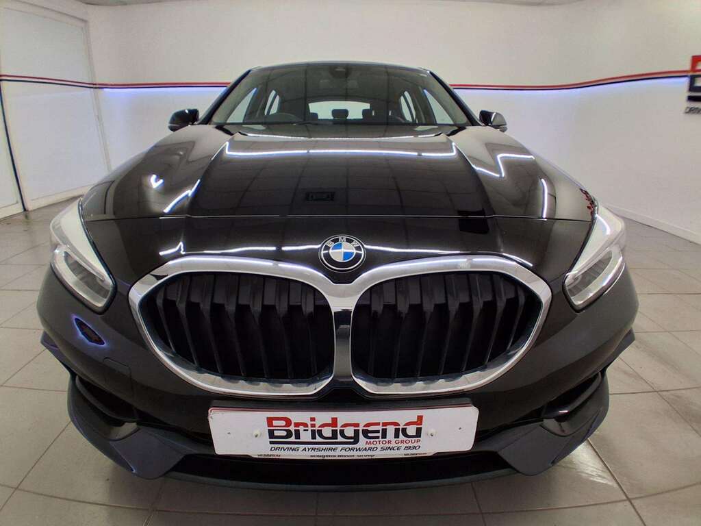 BMW 1 Series 1.5 118I Sport Lcp Hatchback Black