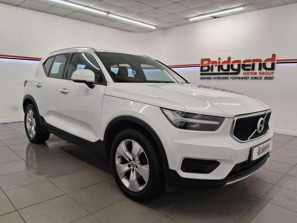 Volvo XC40 1.5 T3 Momentum Suv WF70ZGB White #2