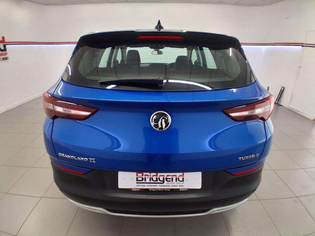 Vauxhall Grandland 1.5 X Turbo D Blueinjection Sport Nav Suv Blue #5