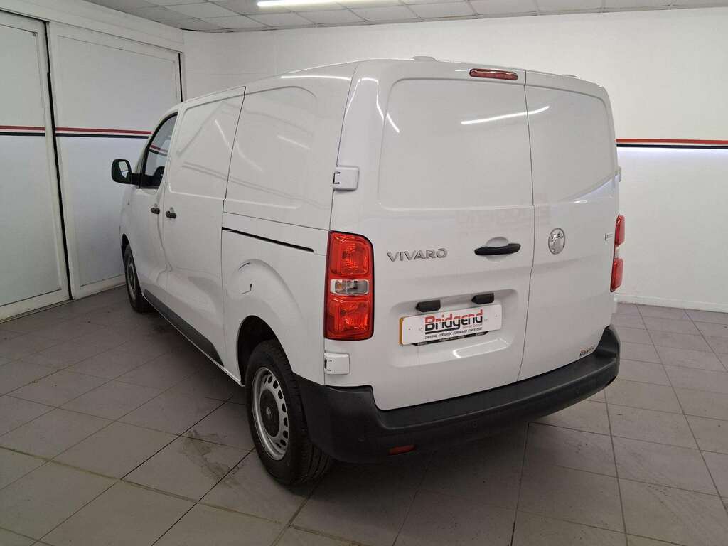 Vauxhall Vivaro 1.5 Turbo D Prime Panel Van 6Dr Swb DL74HGP White #4