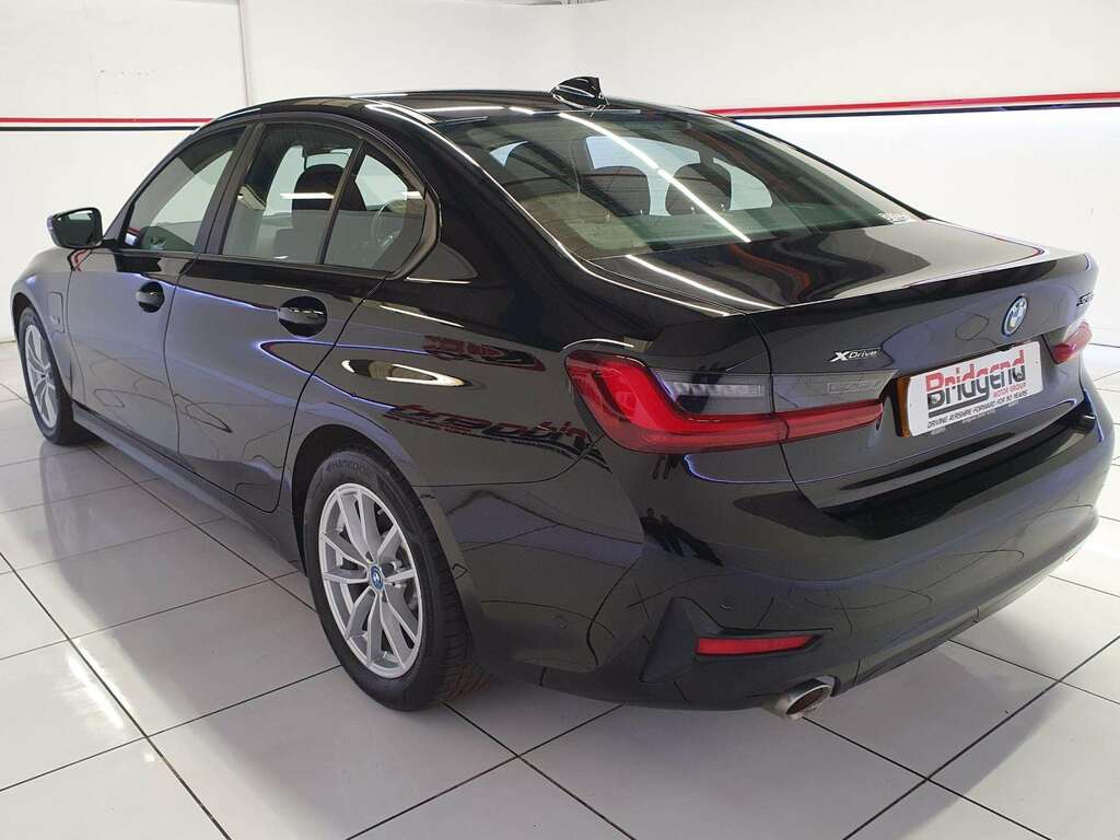BMW 3 Series 2.0 330E 12Kwh Se Pro Saloon WP71YPK Black #4