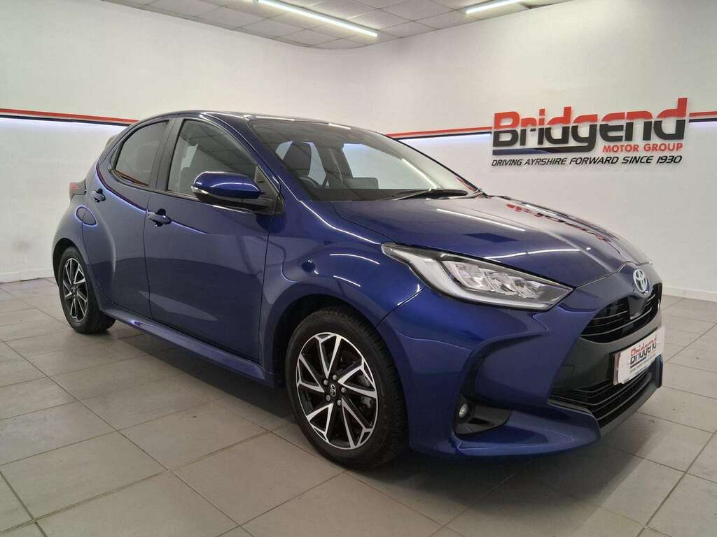 Toyota Yaris 1.5 Vvt-h Design Hatchback SB22WKJ Blue #2