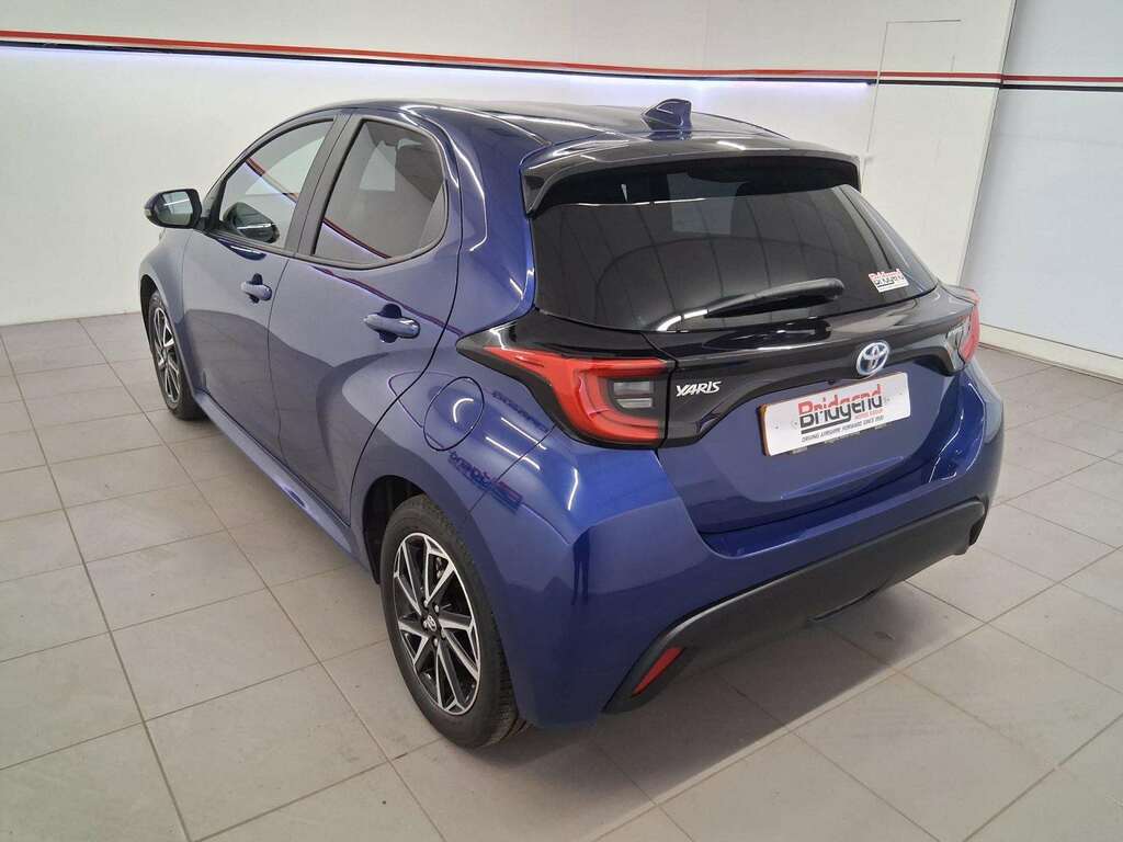 Toyota Yaris 1.5 Vvt-h Design Hatchback SB22WKJ Blue #4