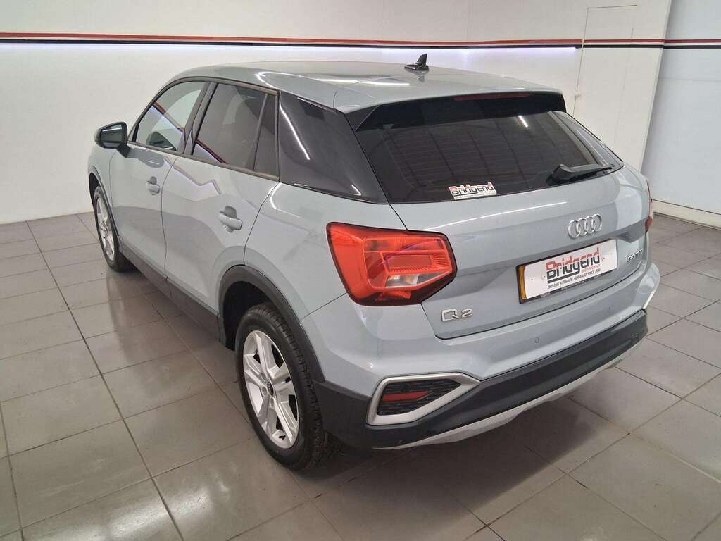 Audi Q2 1.0 Tfsi 30 Sport Suv RV72YMG Grey #4