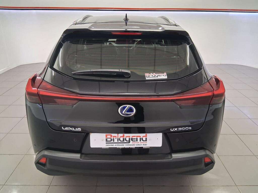 Lexus UX 54.3Kwh Suv 204 Ps Black #5