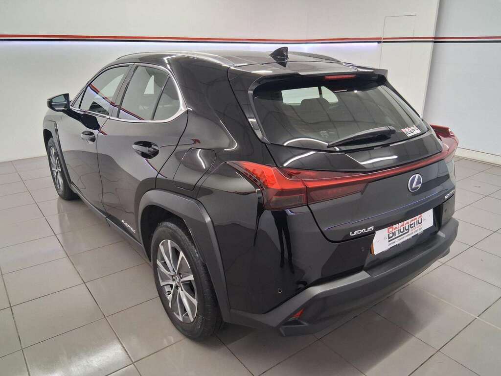 Lexus UX 54.3Kwh Suv 204 Ps Black #4
