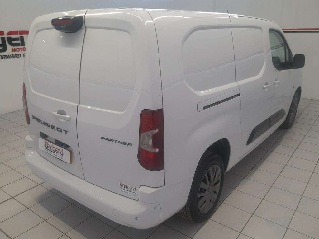 Peugeot Partner 1.5 Bluehdi 950 Asphalt Long Panel Van 6Dr KO24VDA White #4