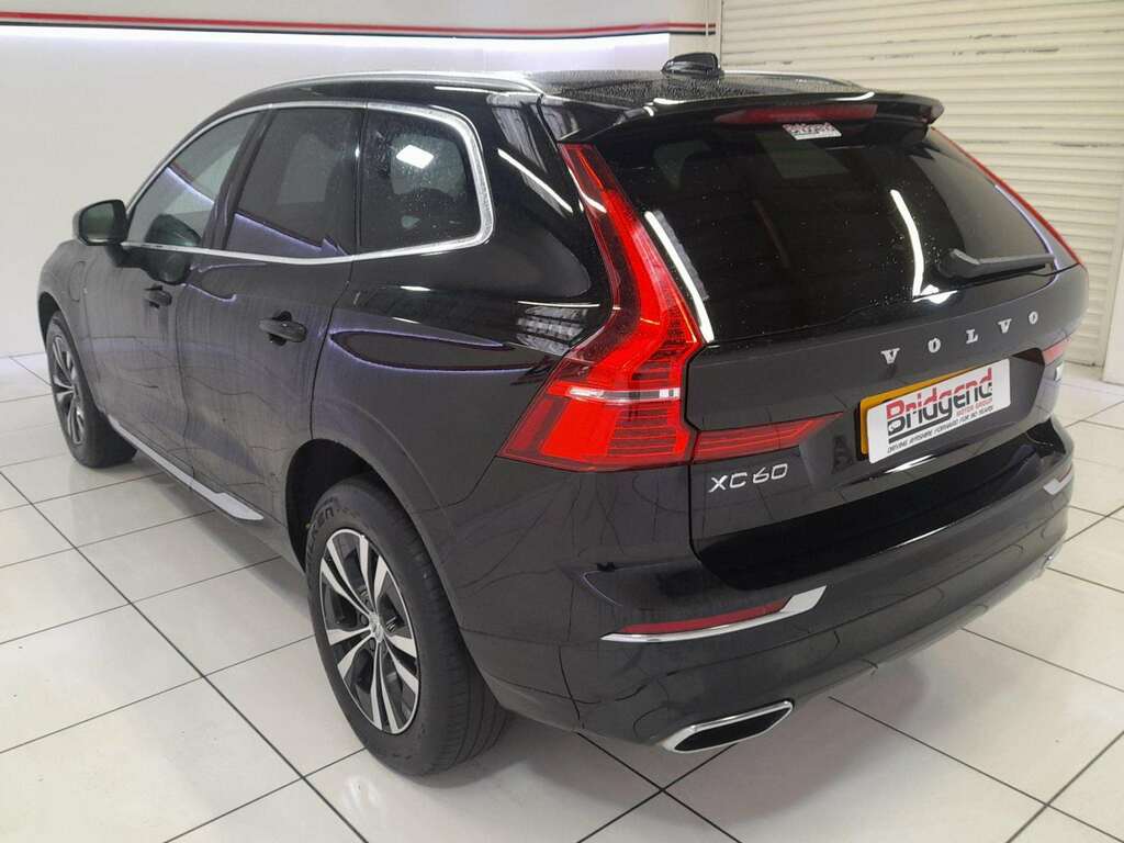 Volvo XC60 2.0H T6 Recharge 11.6Kwh Inscription Expression Su SA21LUG Black #4