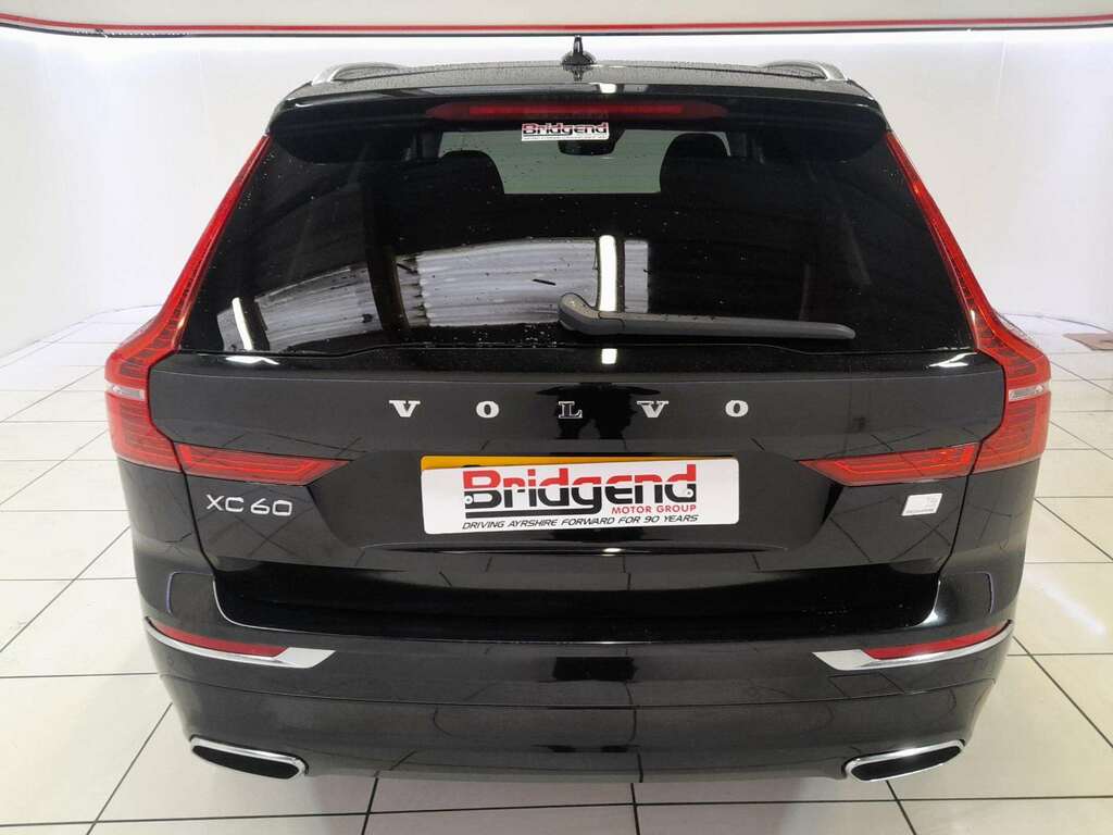 Volvo XC60 2.0H T6 Recharge 11.6Kwh Inscription Expression Su SA21LUG Black #5