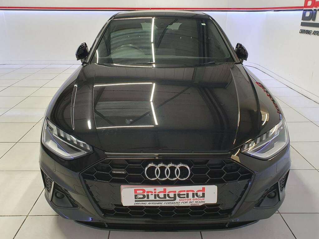 Audi A4 2.0 Tdi 40 Black Edition Saloon Black