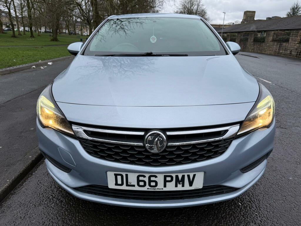 Vauxhall Astra Design T DL66PMV Silver #2