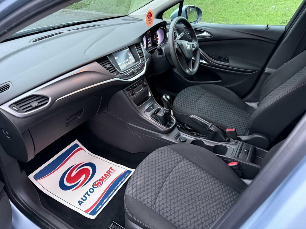 Vauxhall Astra Design T DL66PMV Silver #4