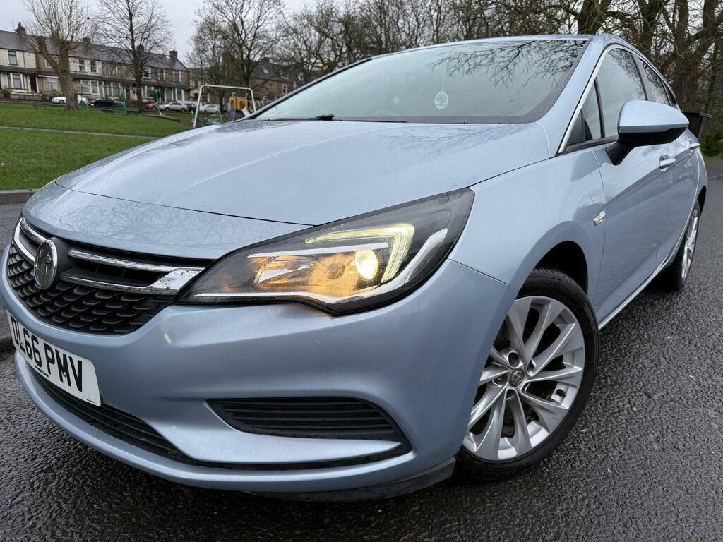Vauxhall Astra Design T Silver