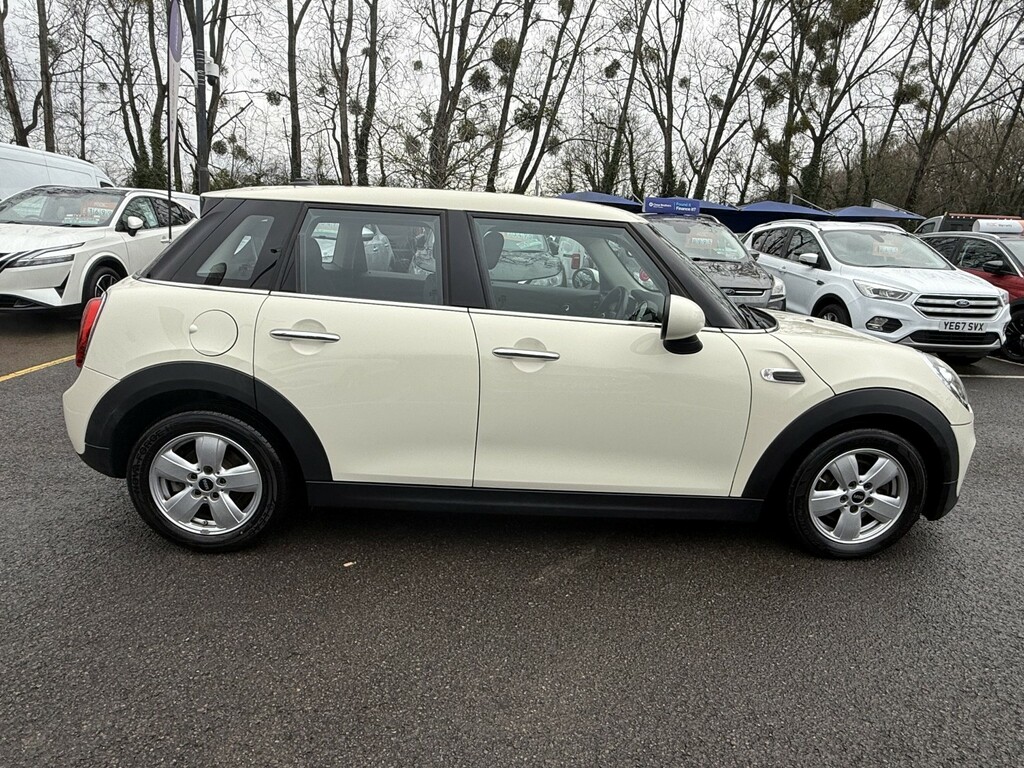Mini Hatch 1.5 5-Door Hatch Cooper Ulez PJ18MKU White #5