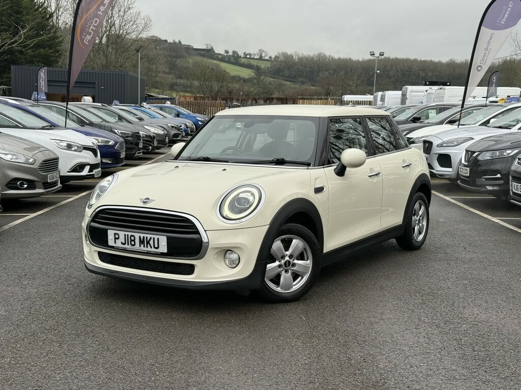 Mini Hatch 1.5 5-Door Hatch Cooper Ulez PJ18MKU White #2